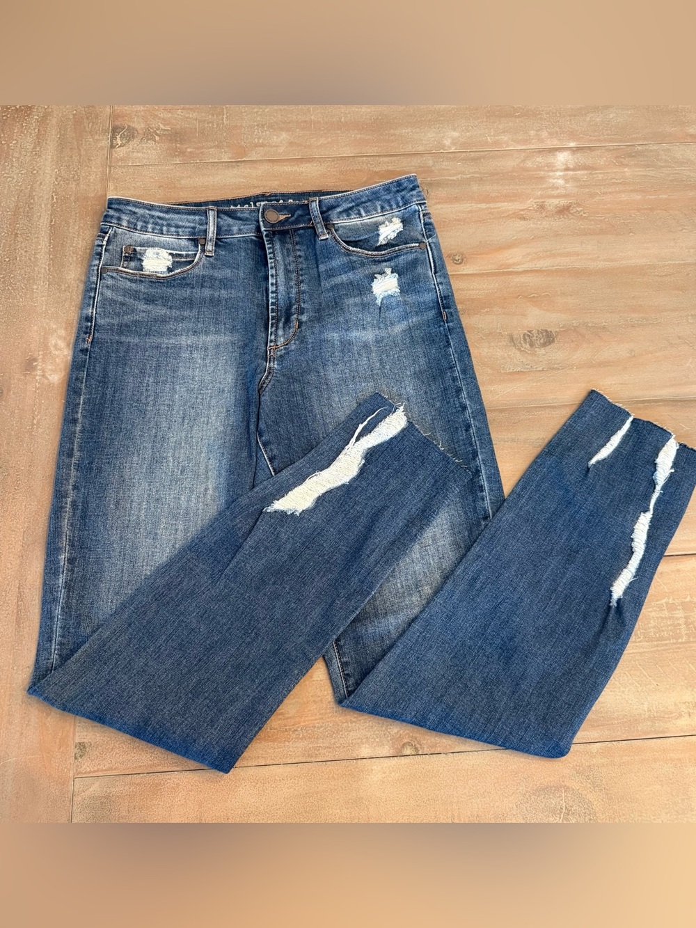 Articles Of Society Medium Wash Distressed Women’s Jeans Sz 28 Preowned